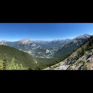 Meet your Posher, Deen